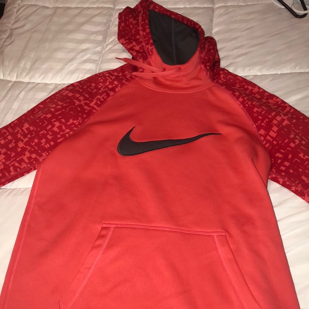 nike hoodie